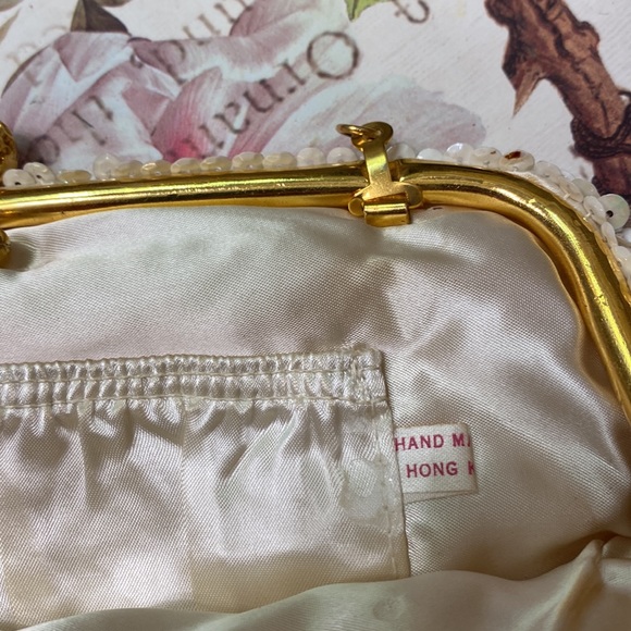 Vintage made in Hong Kong cream handmade sequin for wedding/evening/prom purse - Picture 9 of 10
